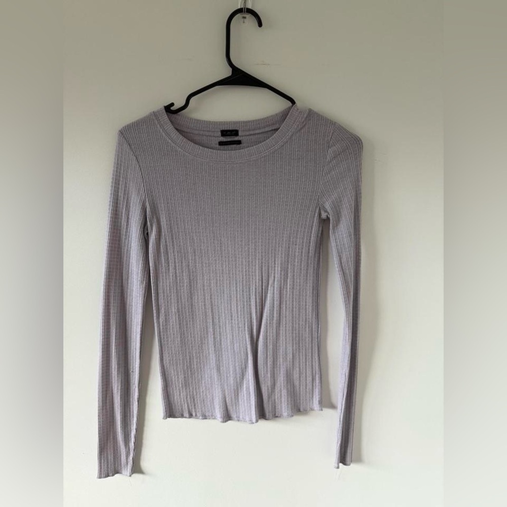 Urban Outfitters Light Purple Long Sleeve Shirt 
Size XS